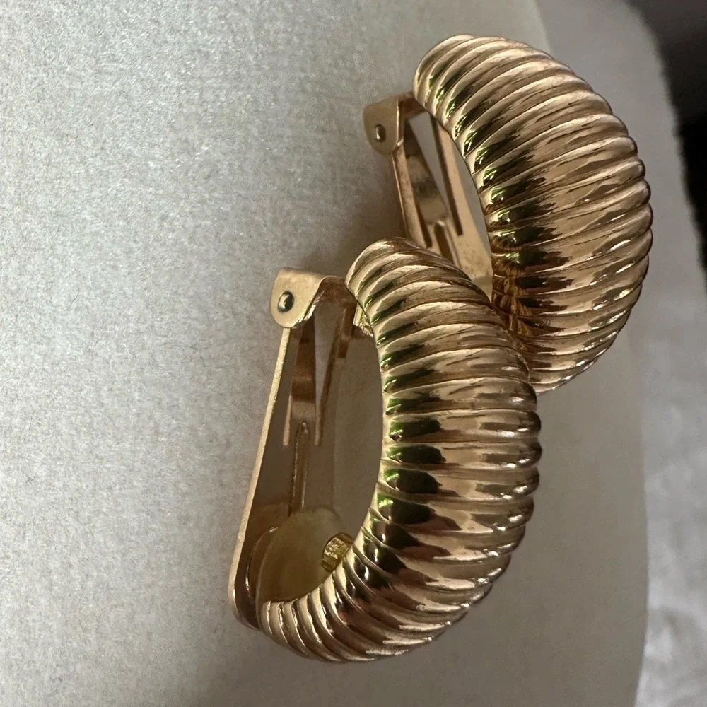 Vintage 1980’s Christian Dior Earrings - Picture 4 of 8